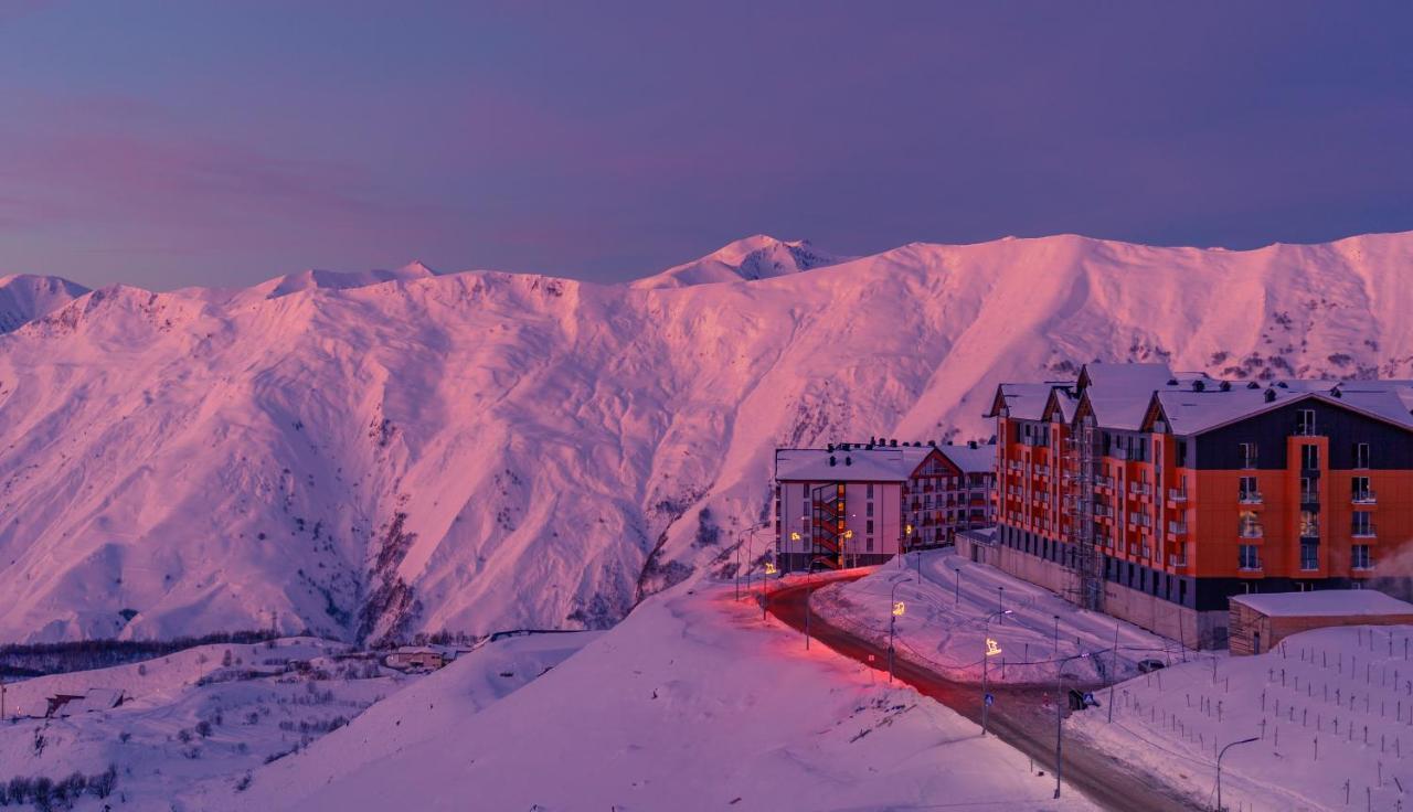 Апартаменты New Gudauri Alpic 406 Экстерьер фото
